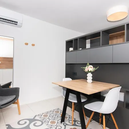 Forgotten Garden ポルトローシュ