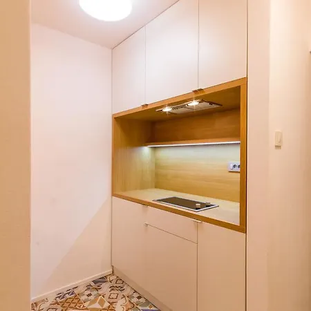 Forgotten Garden Apartments 3*