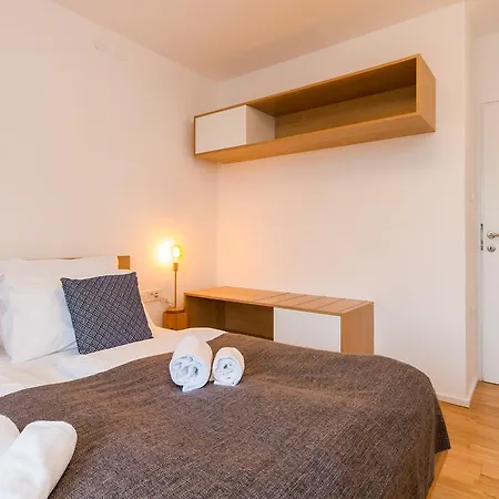 Forgotten Garden ポルトローシュ