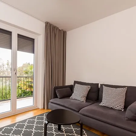 Forgotten Garden Apartments Aparthotel 3*
