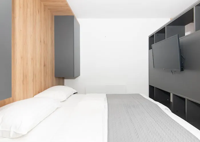 Forgotten Garden 3* بورتوروز