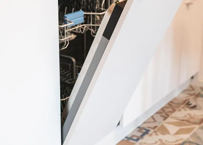 Forgotten Garden 3* بورتوروز