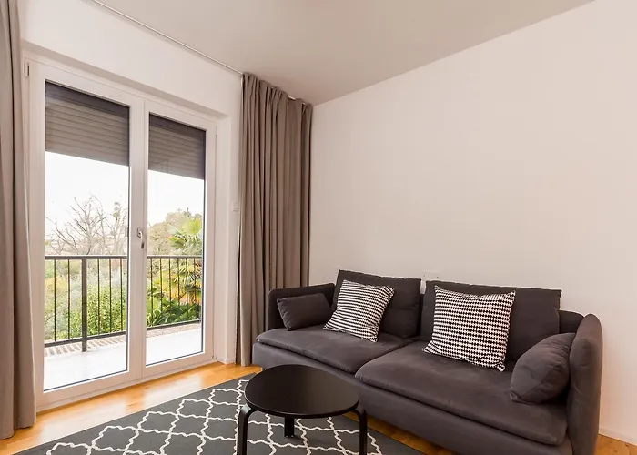 Forgotten Garden Apartments Portoroz Aparthotel 3*